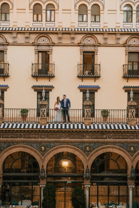 J&E elopement in seville