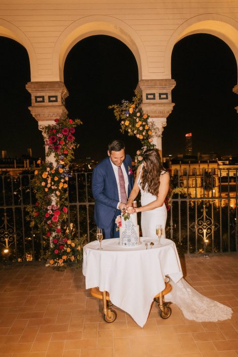 J&E elopement in seville