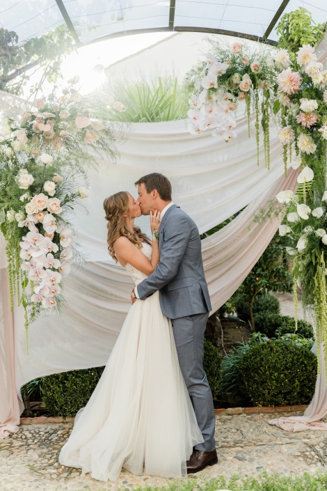 romántica ceremonia íntima en Granada